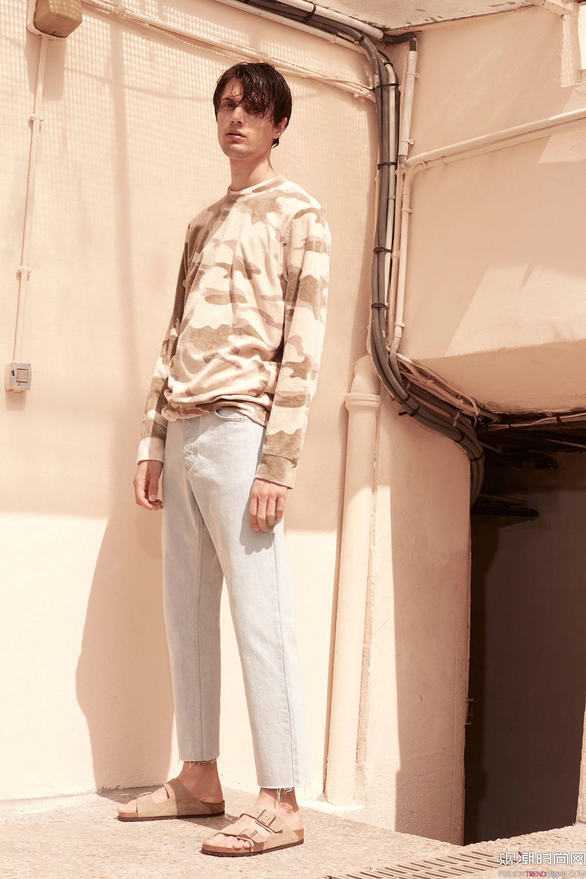 ditions MR 2018bϵLookbookDƬ