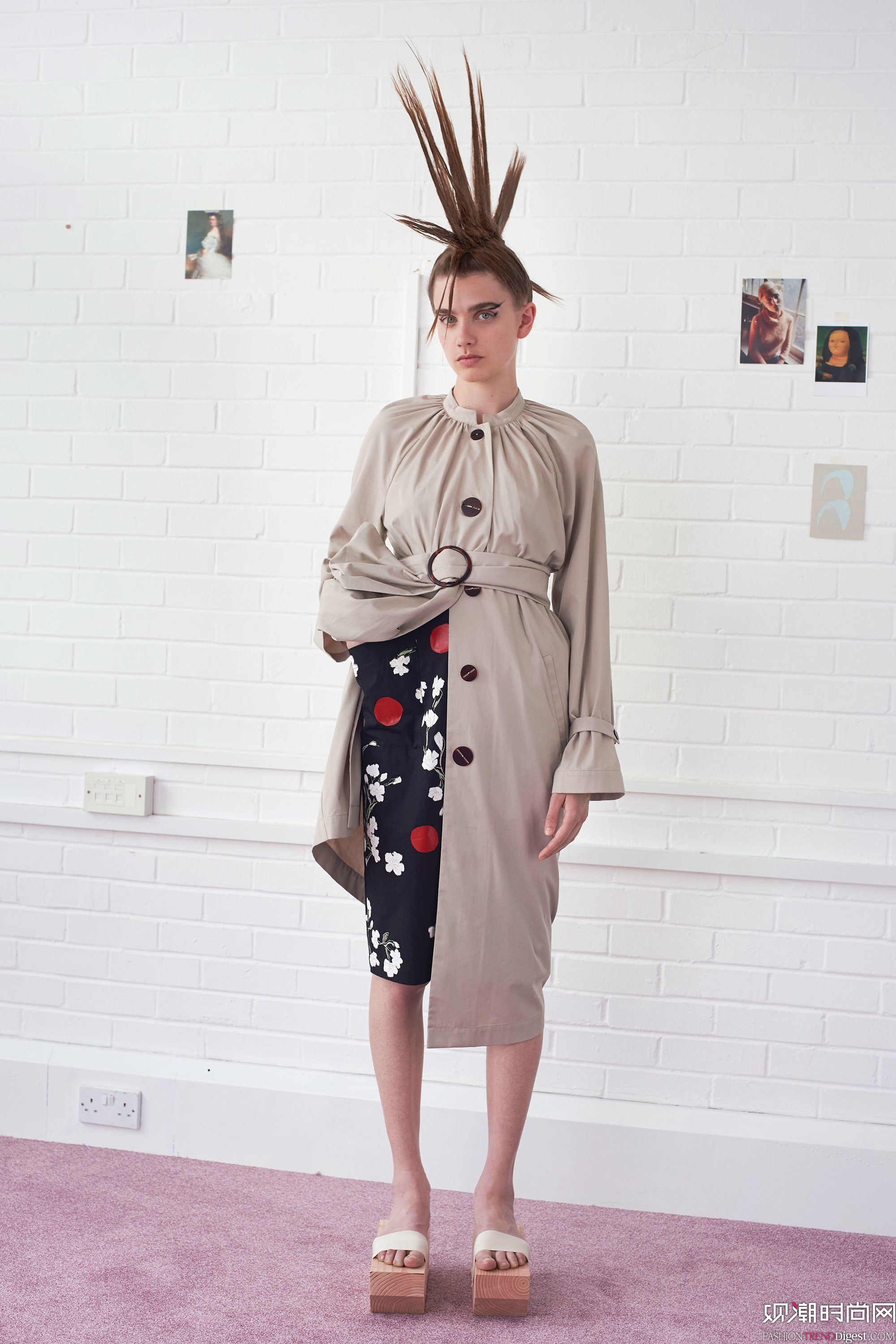 Isa Arfen 2018�紺ϵ��LookBook����ͼƬ