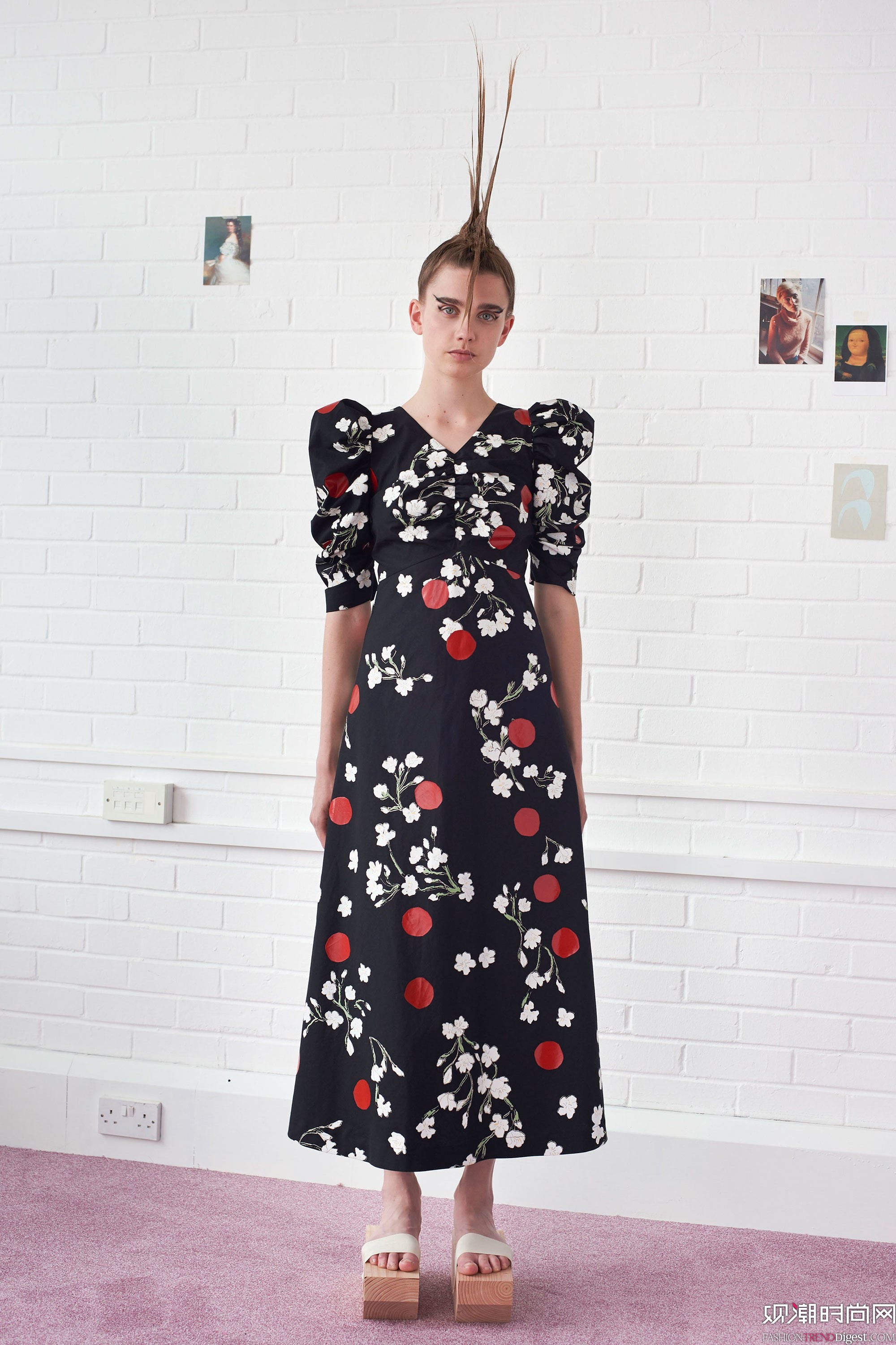 Isa Arfen 2018�紺ϵ��LookBook����ͼƬ