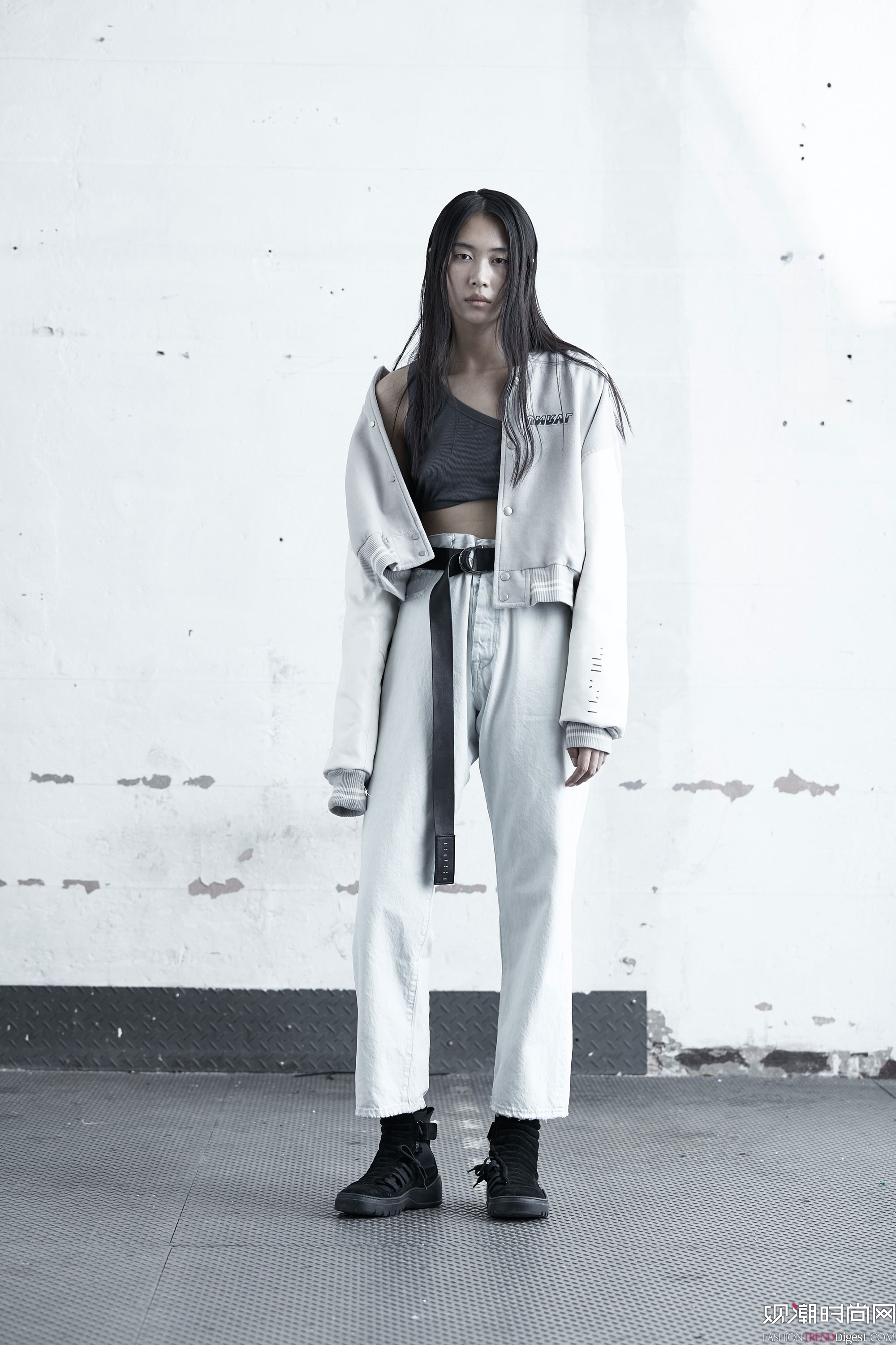 Unravel 2018紺ϵLookbookDƬ