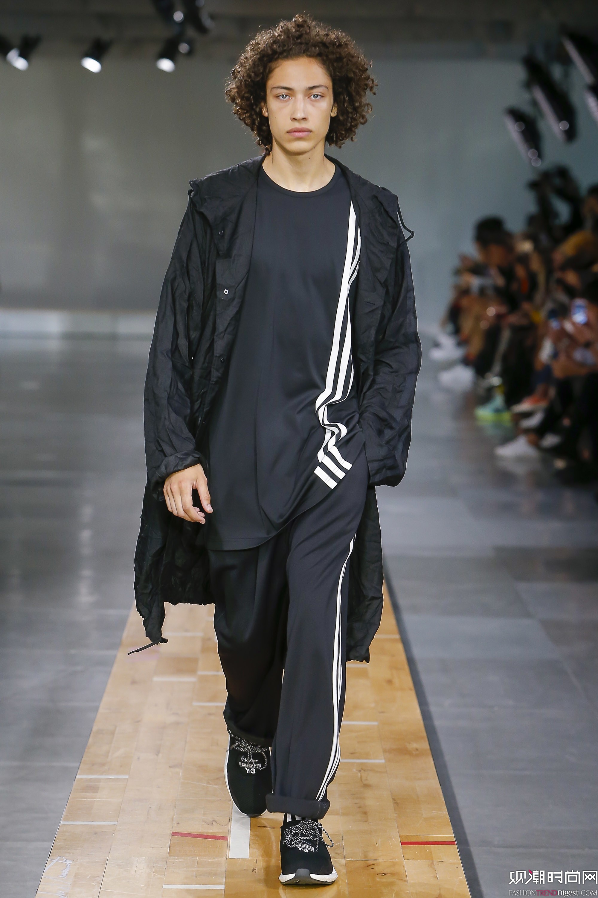 Y-3 2018ϵ(chng)DƬ