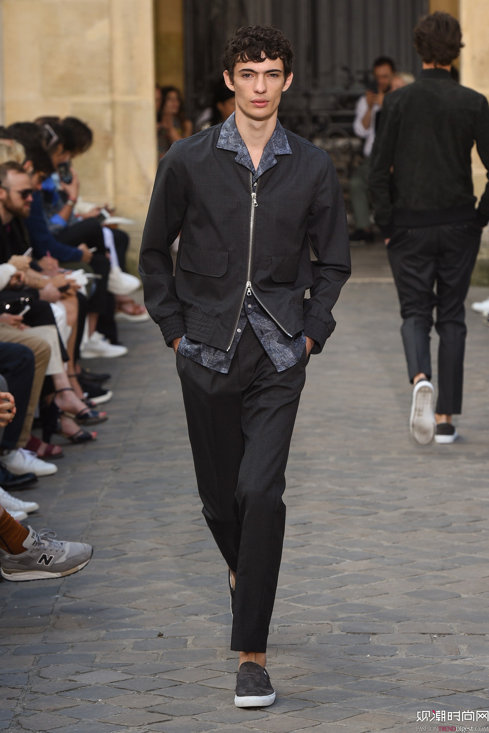 Officine Generale 2018bϵDƬ