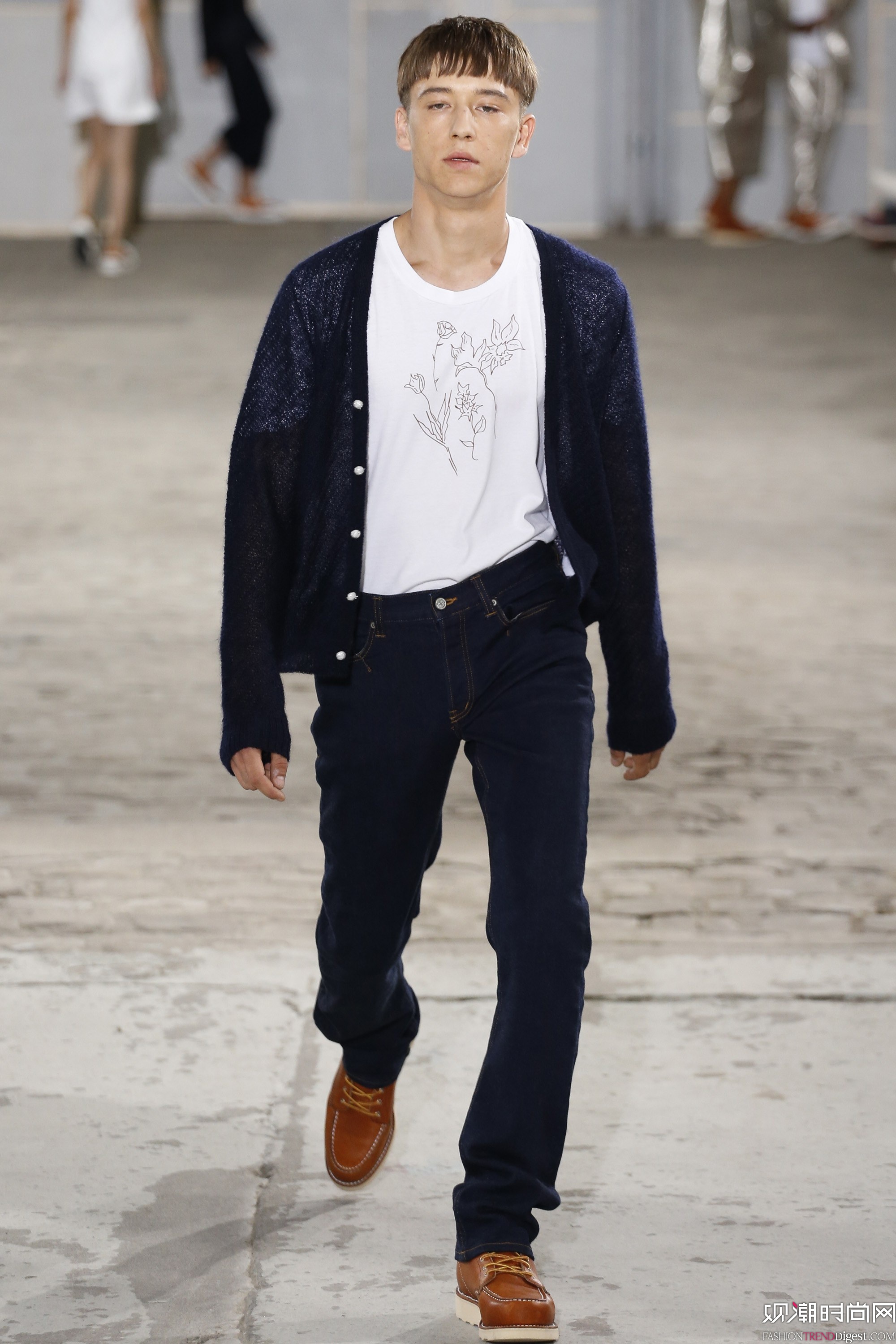 Julien David 2018ϵDƬ