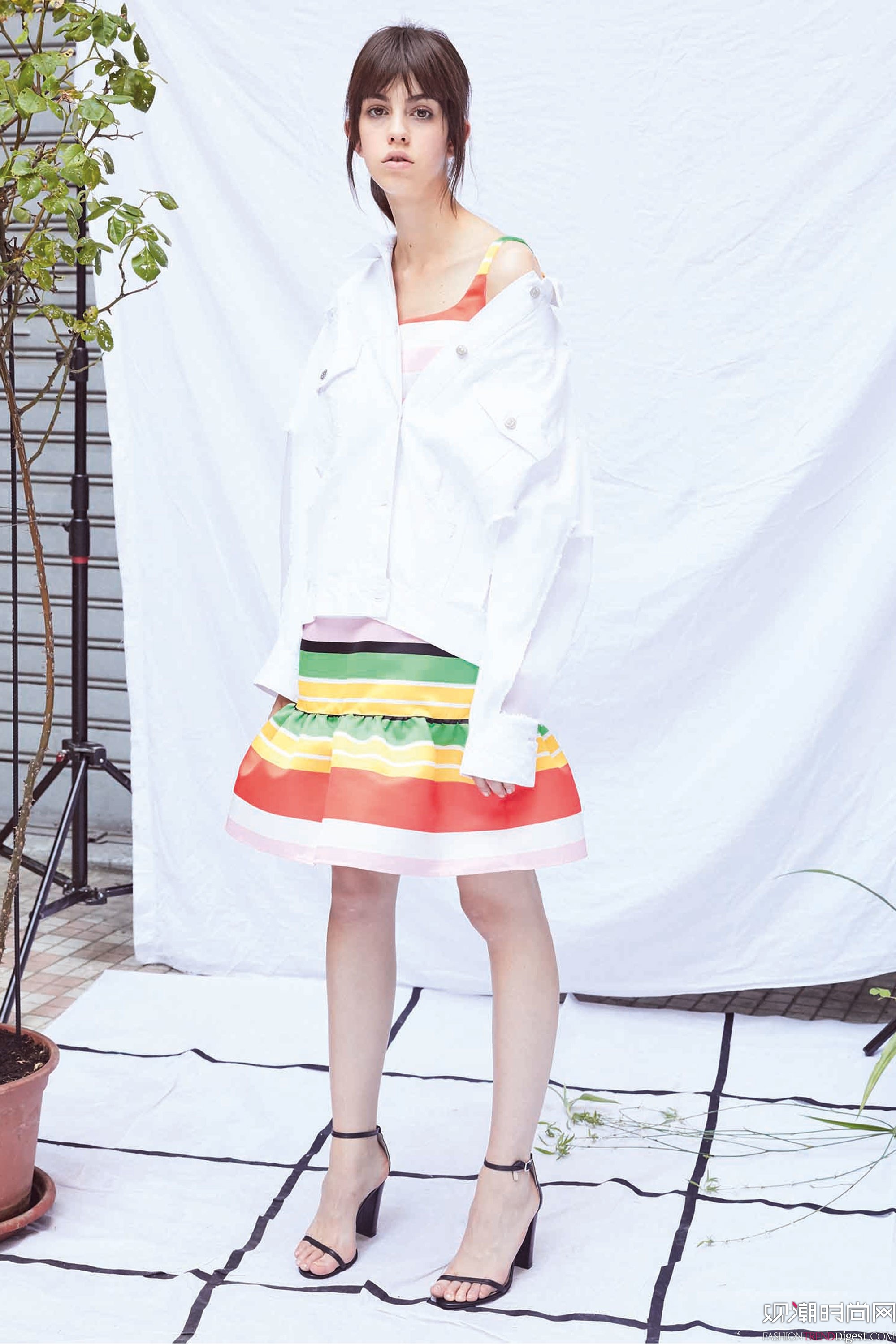 Au Jour Le Jour 2018紺ϵLookBookDƬ