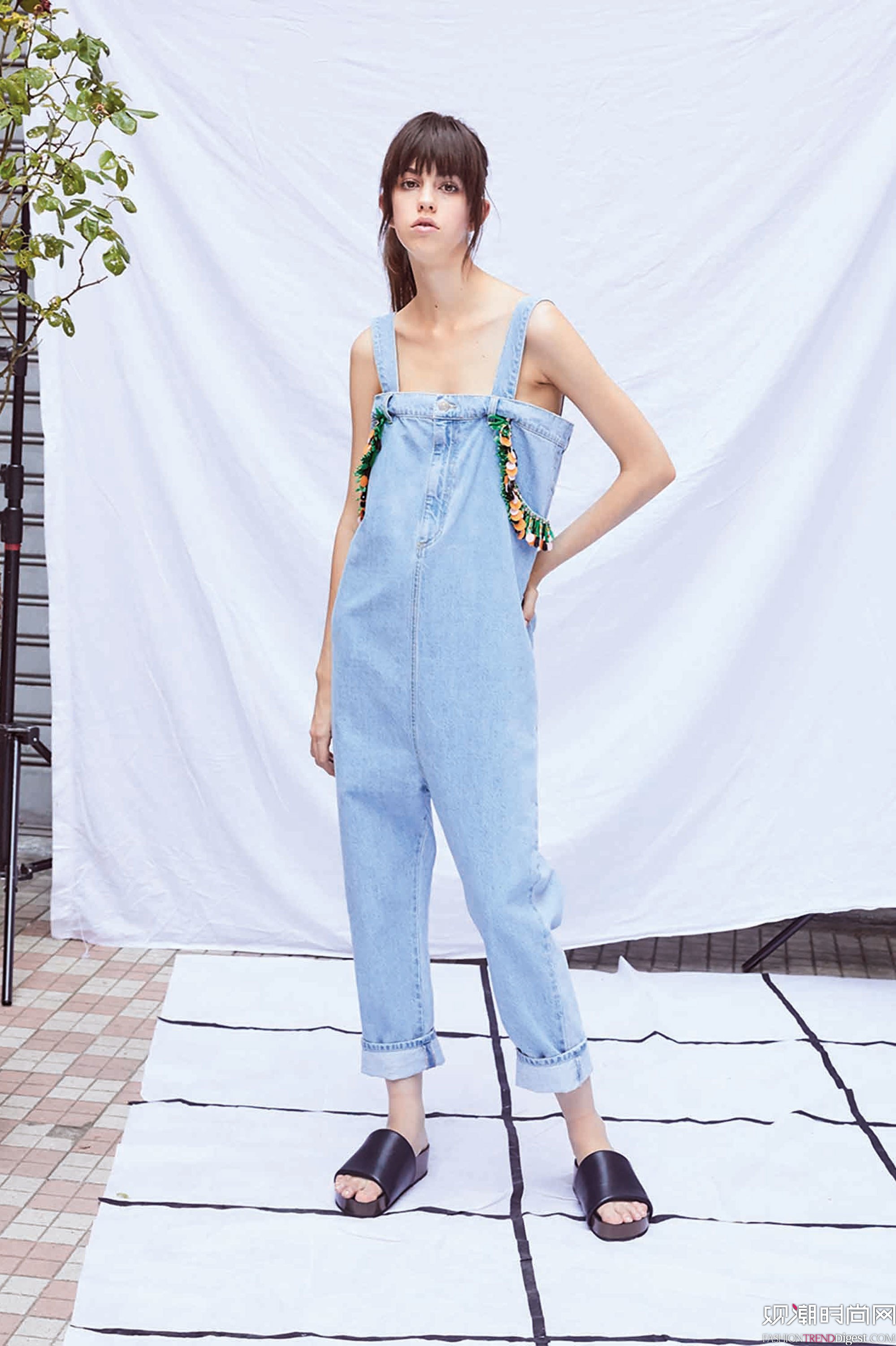 Au Jour Le Jour 2018紺ϵLookBookDƬ