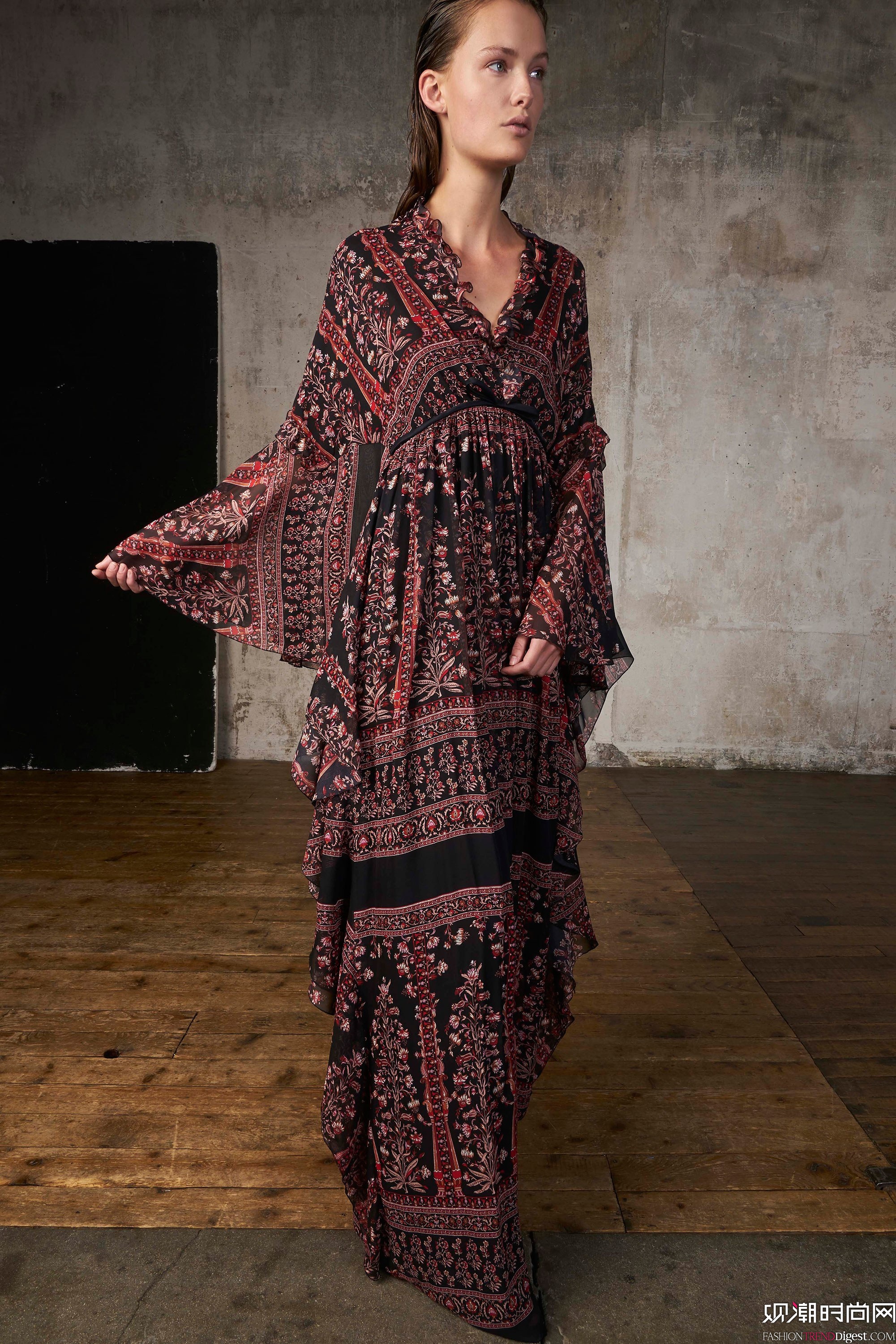 Giambattista Valli 2018紺ϵLookbookDƬ