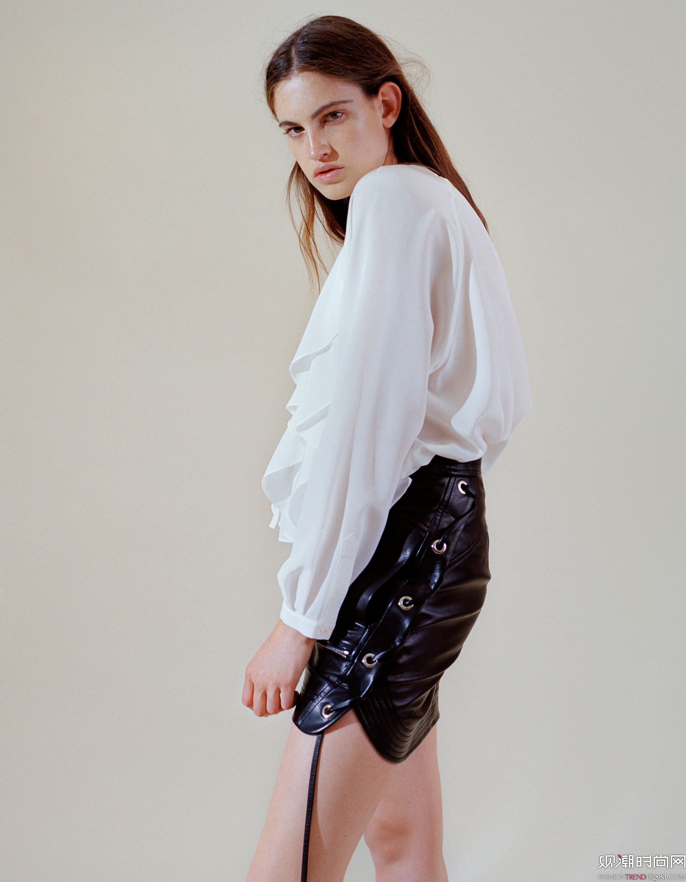 Barbara Bui 2018紺ϵLookBookDƬ