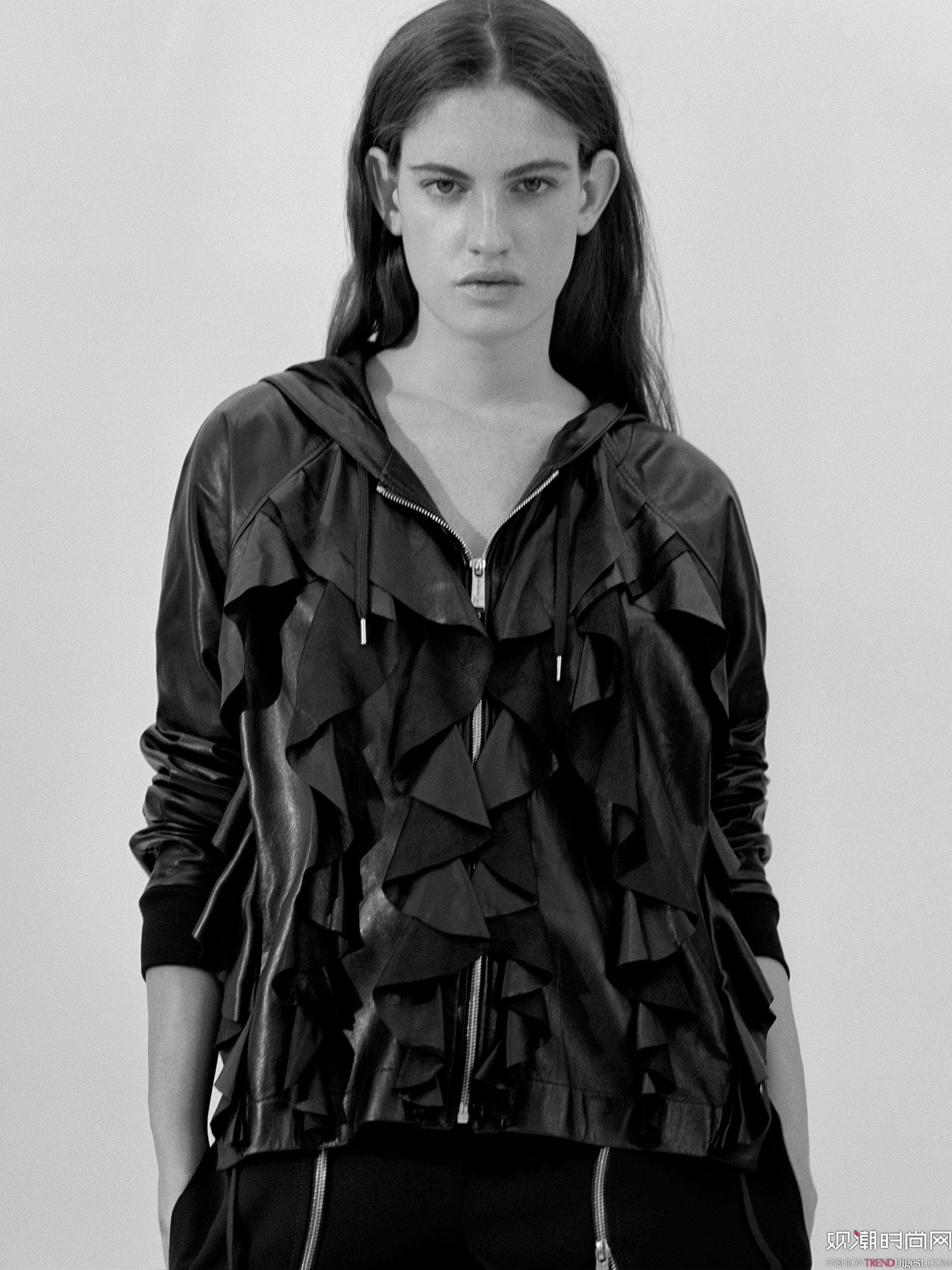 Barbara Bui 2018紺ϵLookBookDƬ