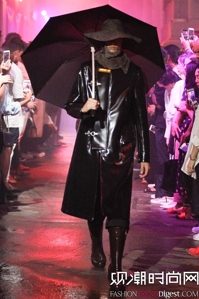 Raf Simons 2018ϵDƬ