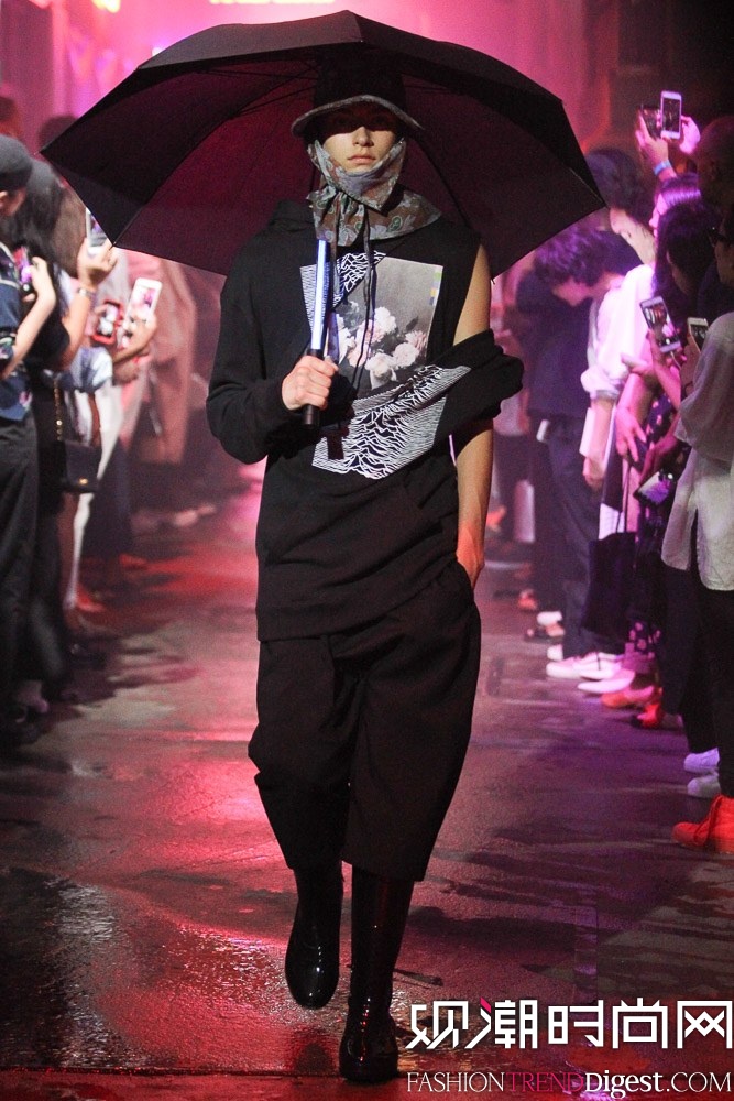 Raf Simons 2018ϵDƬ