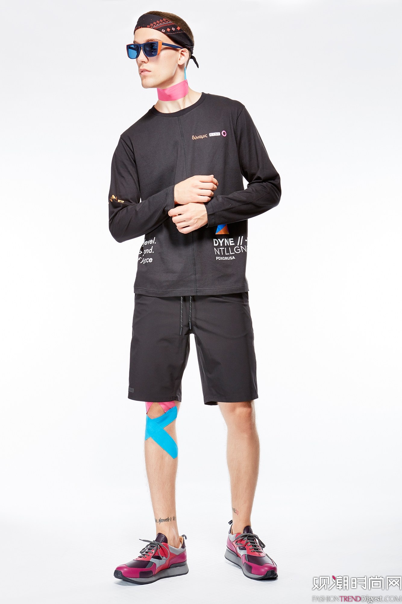 Dyne 2018bϵlookbookDƬ
