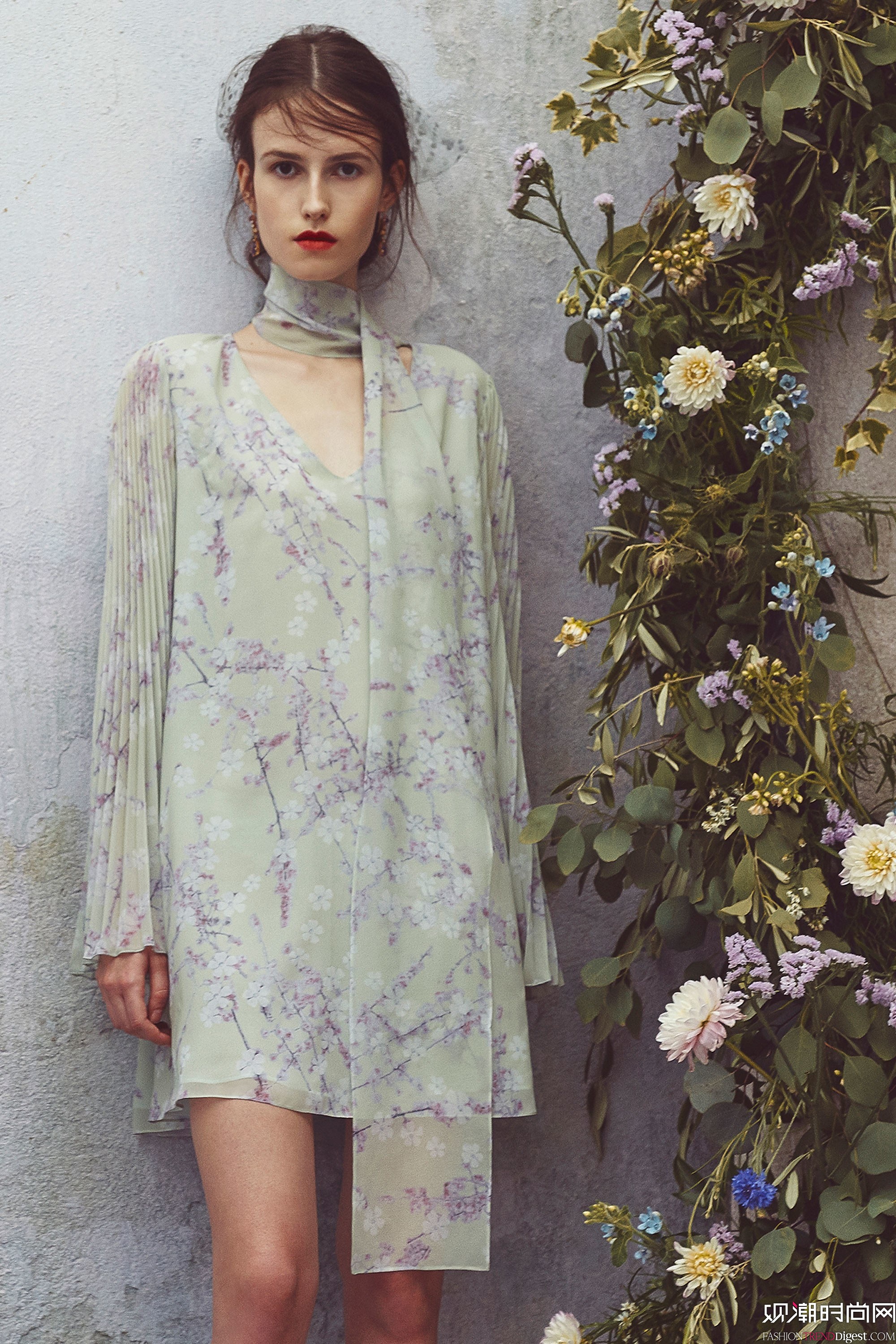 Luisa Beccaria 2018紺ϵl(wi)ookbookDƬ