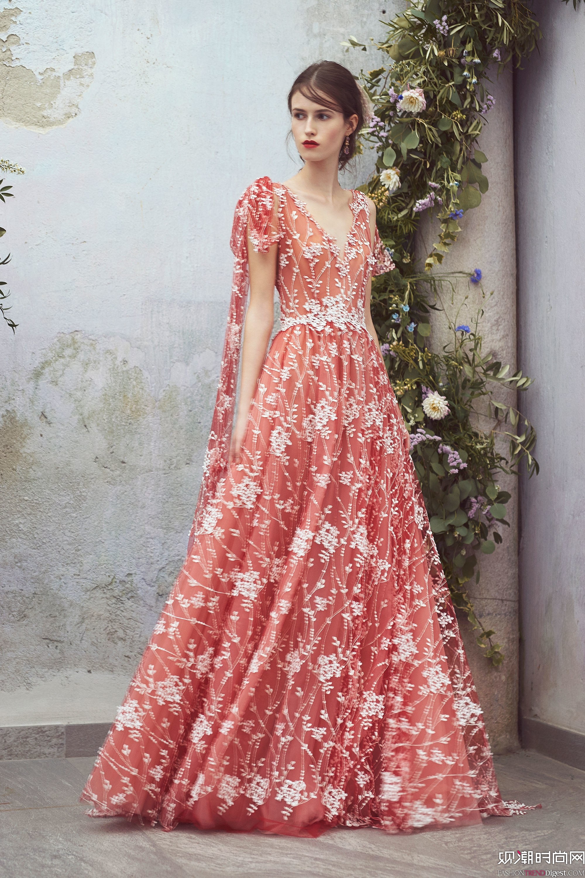 Luisa Beccaria 2018紺ϵl(wi)ookbookDƬ