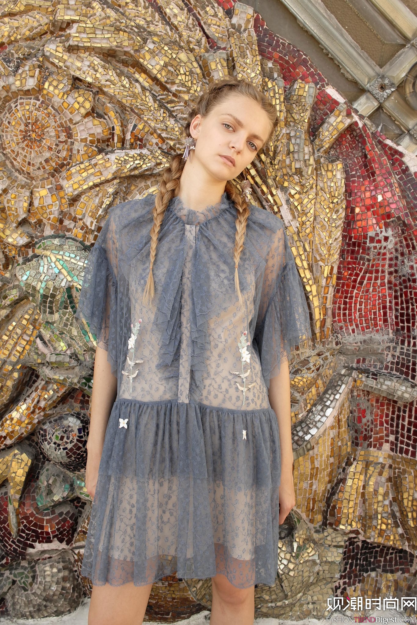 Alena Akhmadullina 2018ϵlookbookDƬ