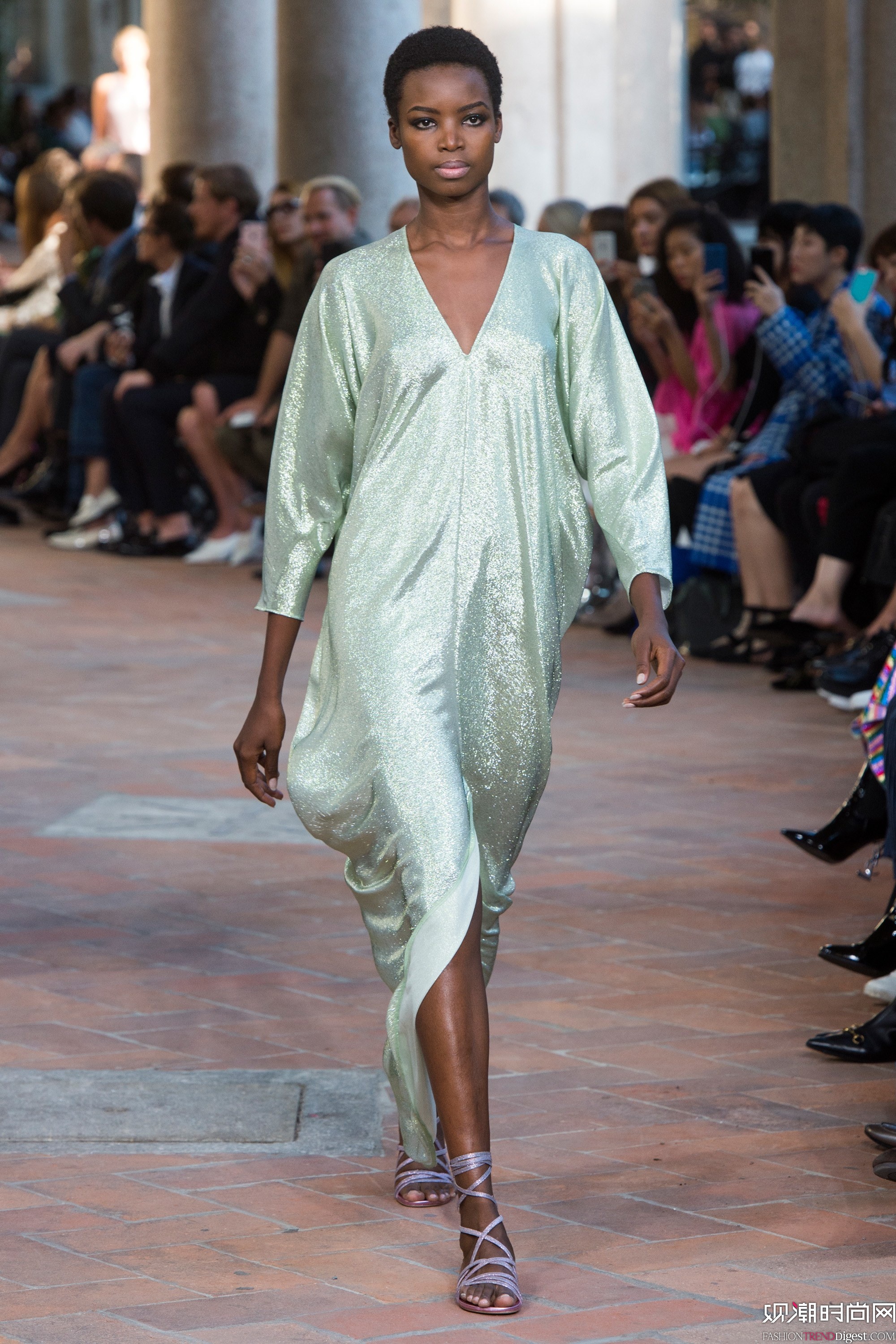 Alberta Ferretti 2018ϵDƬ