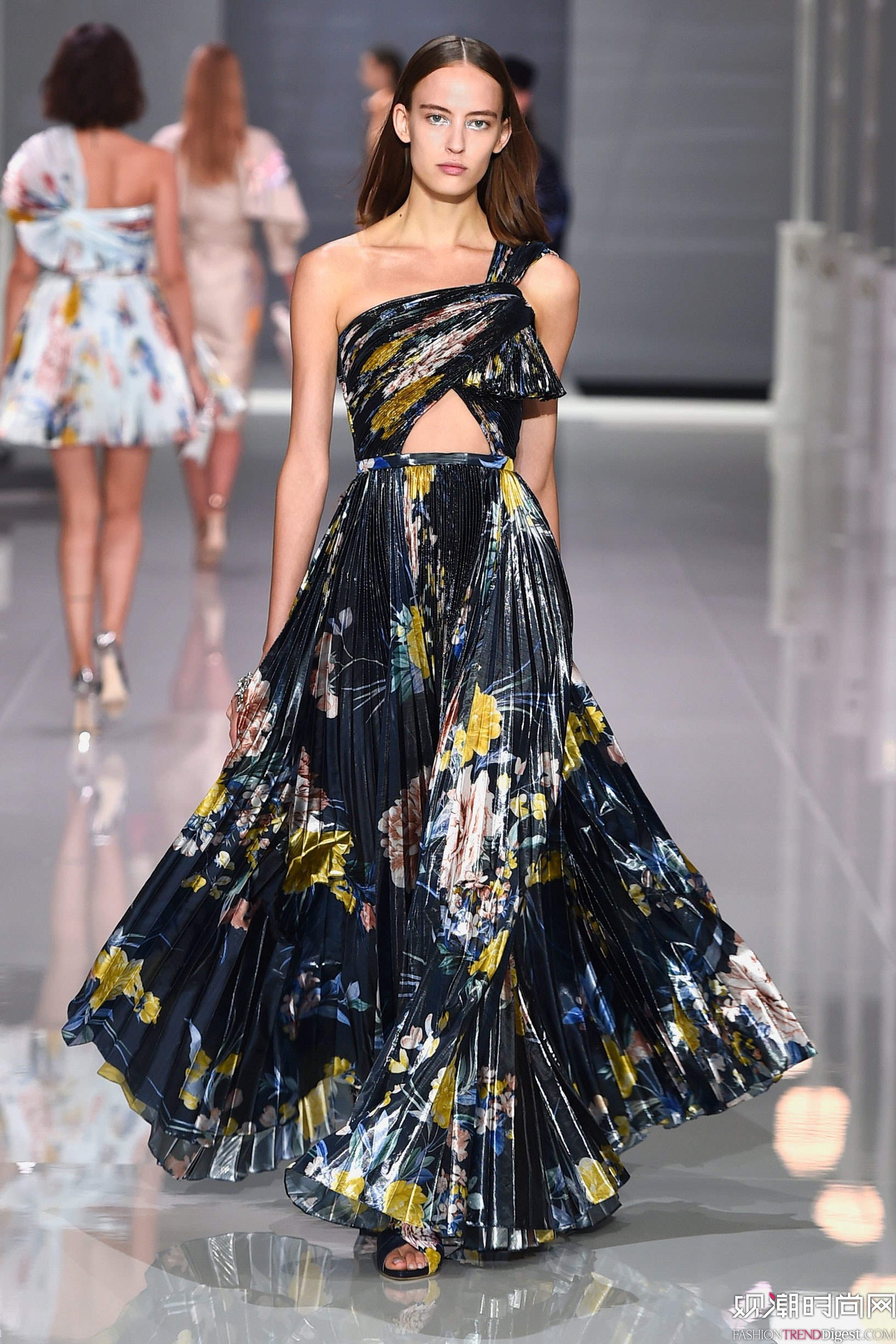 Ralph & Russo 2018ϵ(chng)DƬ