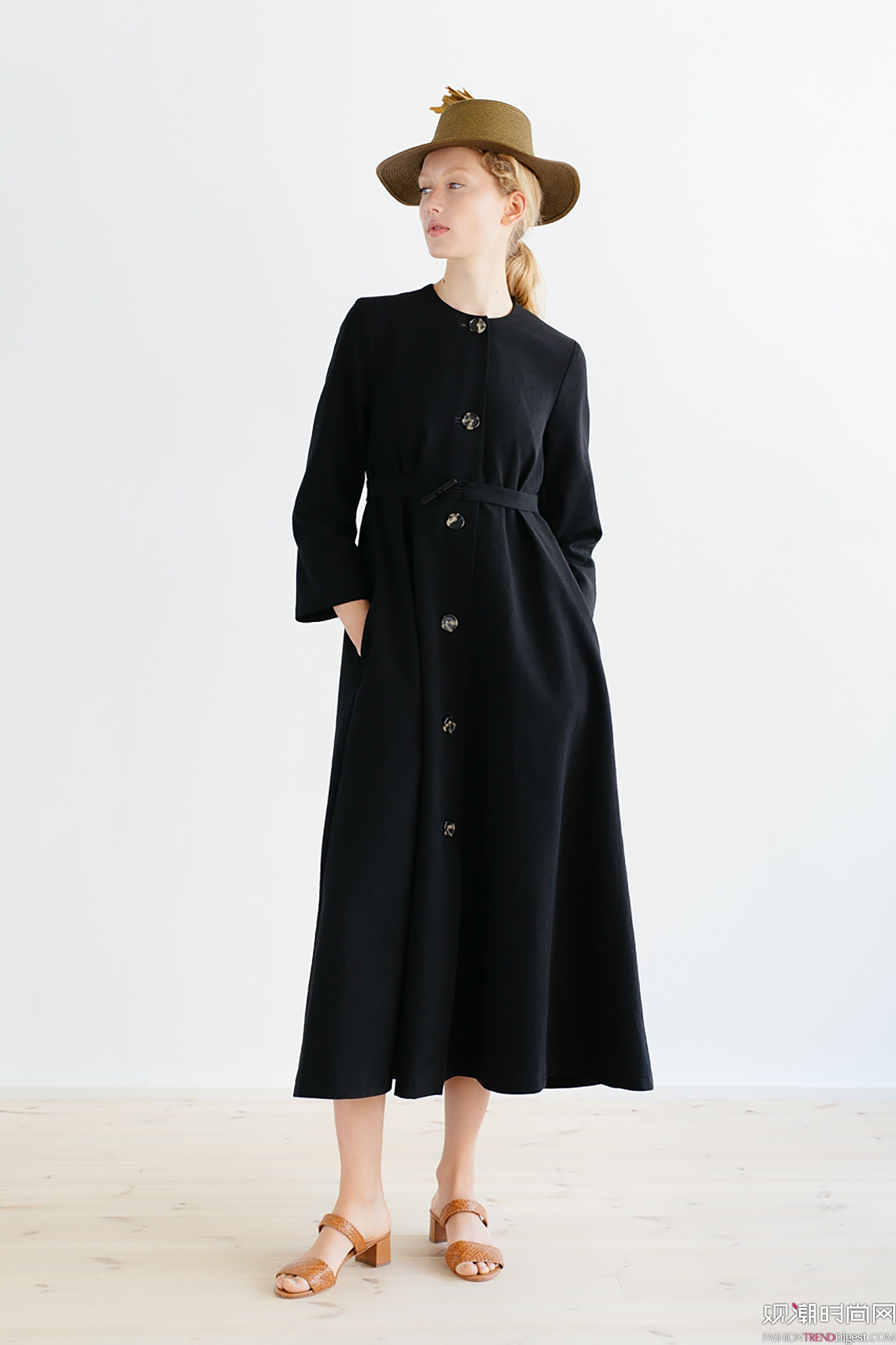 Samuji 2018ϵlookbookDƬ