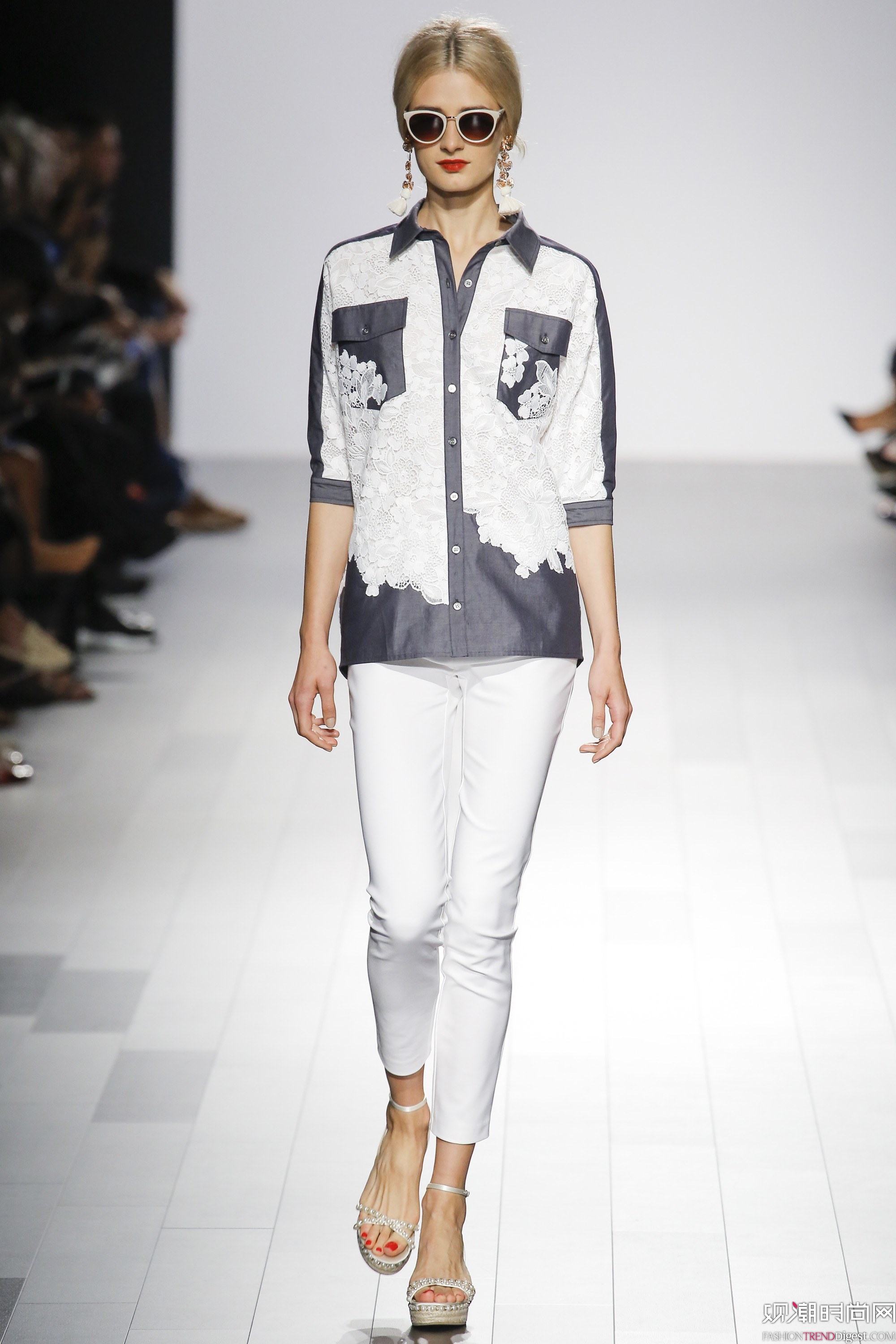 Badgley Mischka 2018ϵ(chng)DƬ