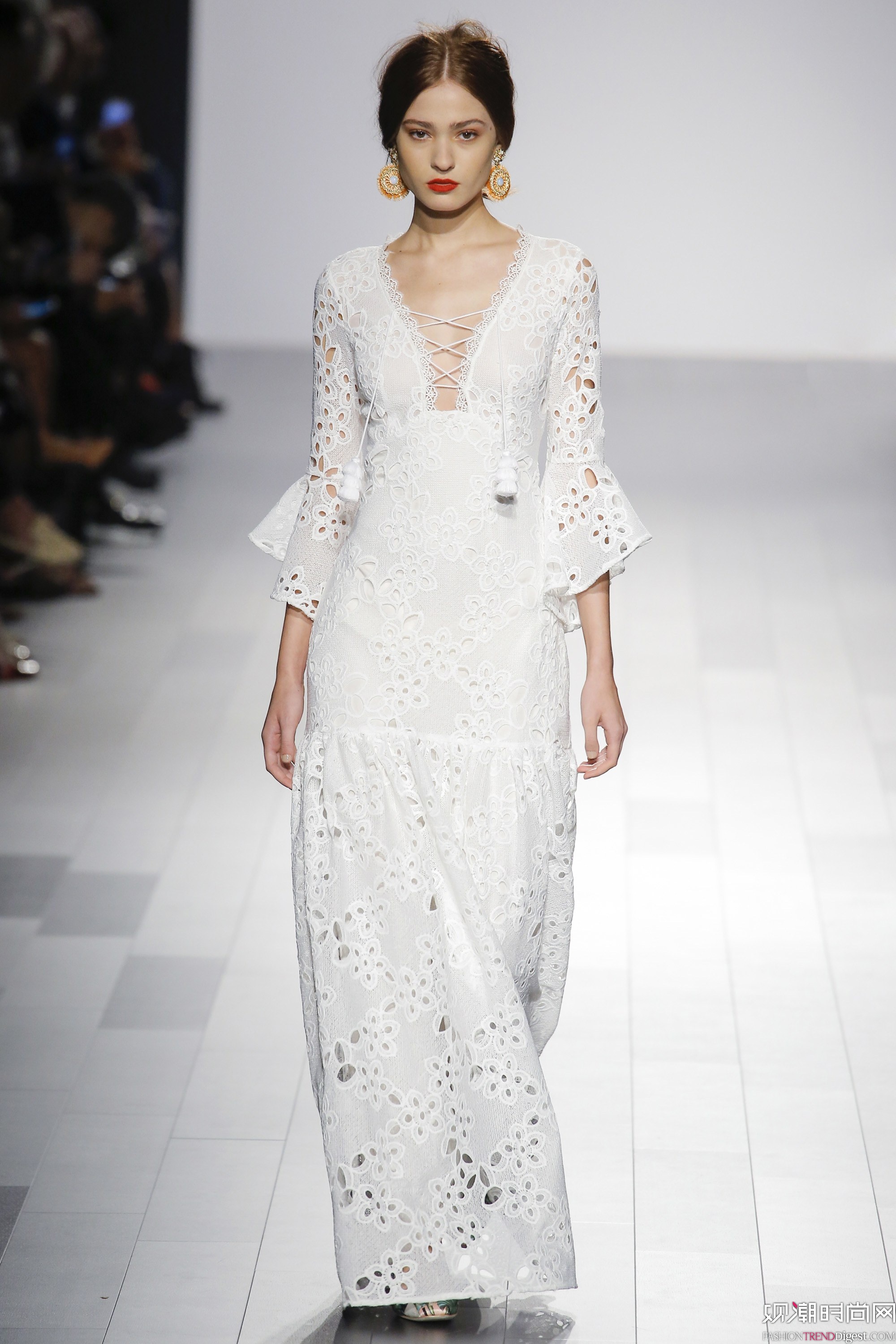 Badgley Mischka 2018ϵ(chng)DƬ