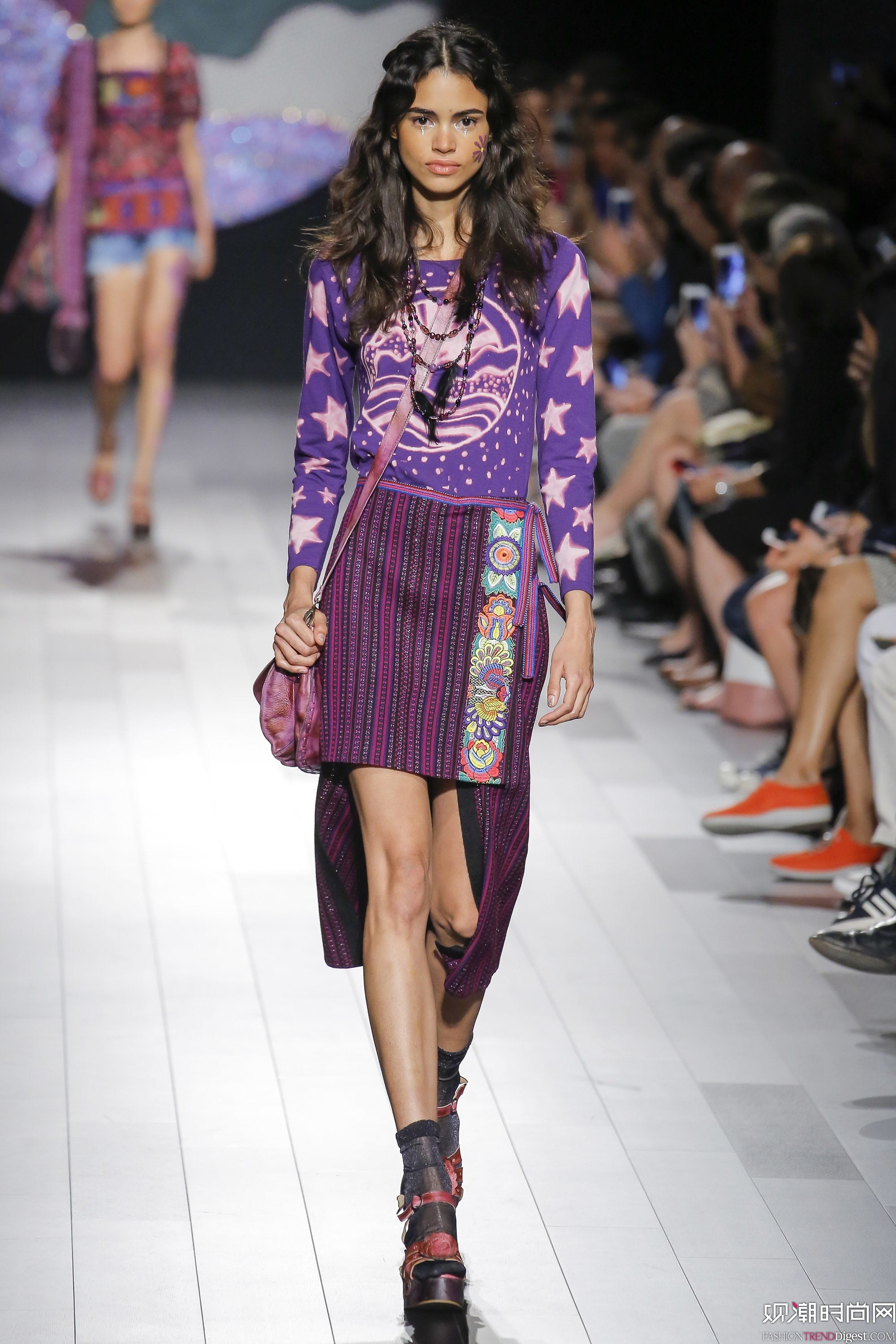 Anna Sui 2018ϵ㳡ͼƬ