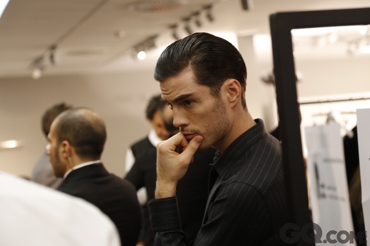 GQ༭߽Ermenelido ZegnąȽӴT̨ģصʵһ档