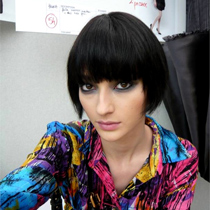 ģn Bruna Tenorio c