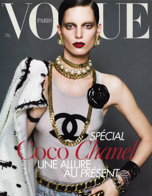 ζʱװϷ桶VOGUE20093ºŷ