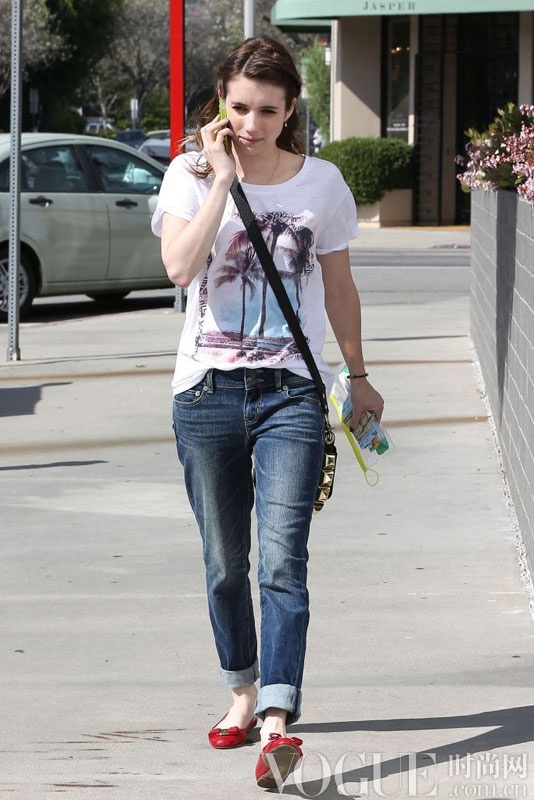 Emma Roberts in American Eagle