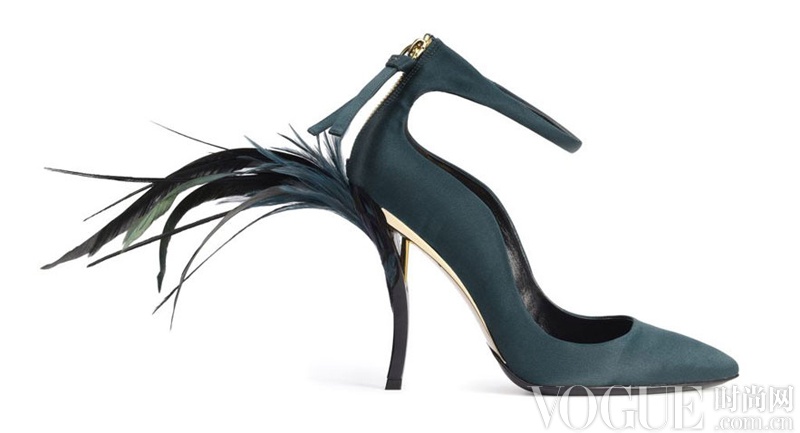 Roger Vivier?(Bruno Frisoni)<br/>
Eyelash Heel?pumpsë͸߸Ь, ȡ2012-2013ﶬϵ
Rendez-VousԼᣩ(ϵ)<br/>
ͼƬ Roger Vivier/ӰʦStephane Garrigues