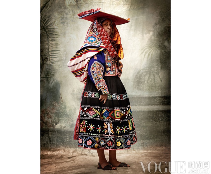 TintaĴͳŮԷװ, province of Canchis Cusco, Peru. 2007.<br/>Photo ? Mario Testino