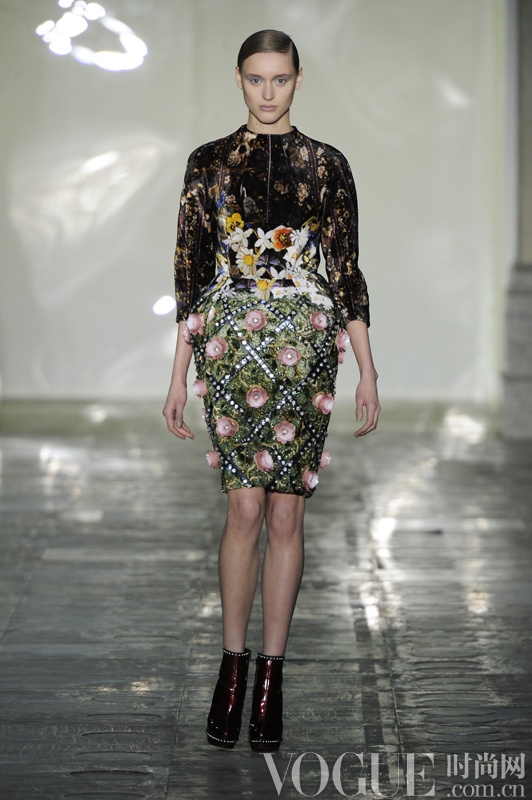 ʯ֯ͻ Mary KatrantzouʩĿ