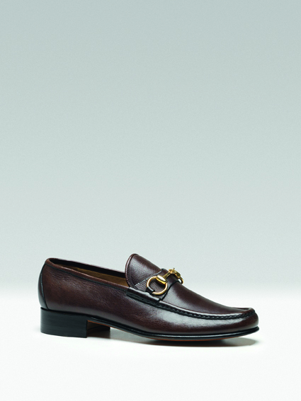男式loafer鞋 棕色皮革和金色金属马衔扣 20世纪50年代中期