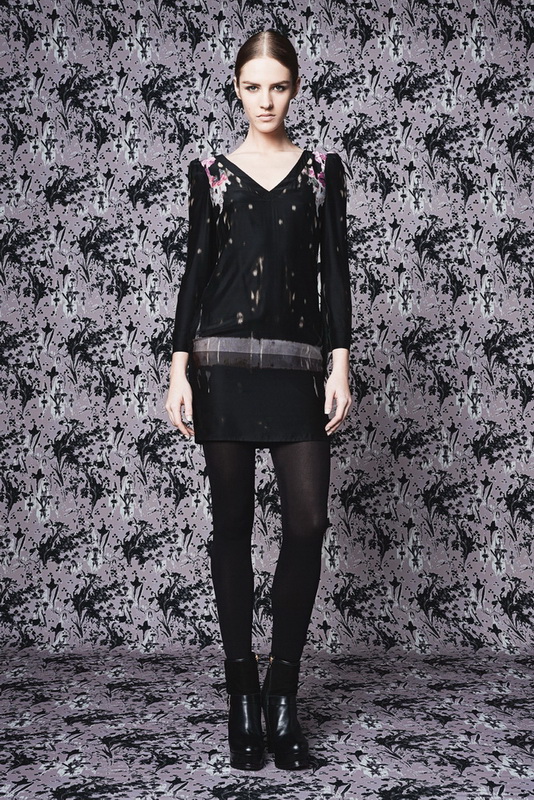 PATRIZIA PEPE 2013ﶬŮbϵУmrbܣDƬ