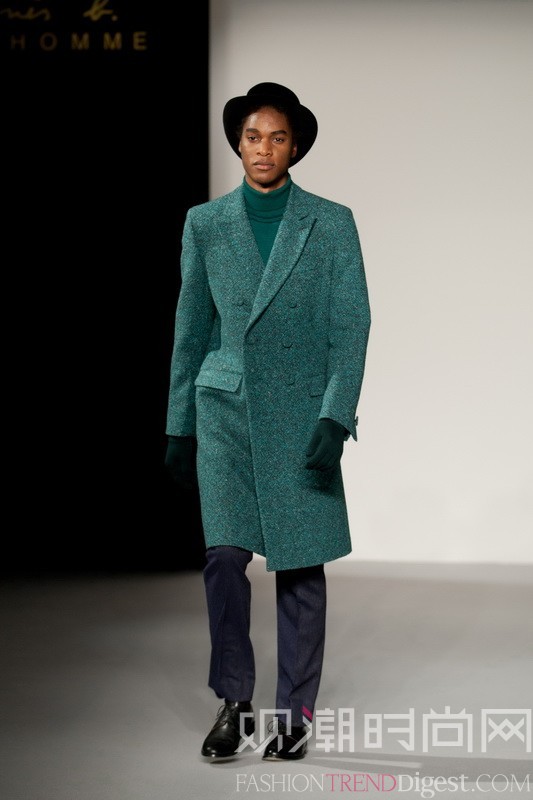 agnes b. 2013ﶬb  A Coat StoryϵиDƬ