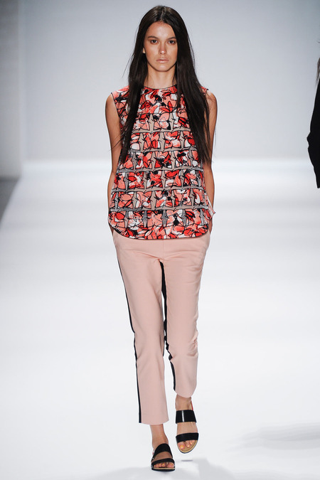 Vivienne Tam 2014ŦԼʱװ ŮװͼƬ