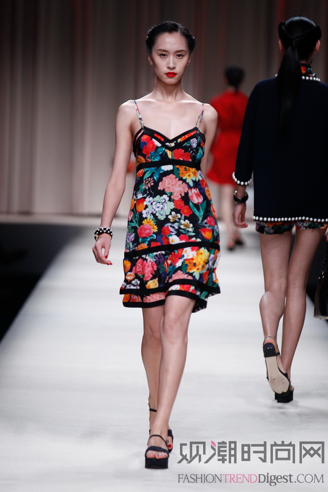 MOSCHINO 2014紺ϵиDƬ