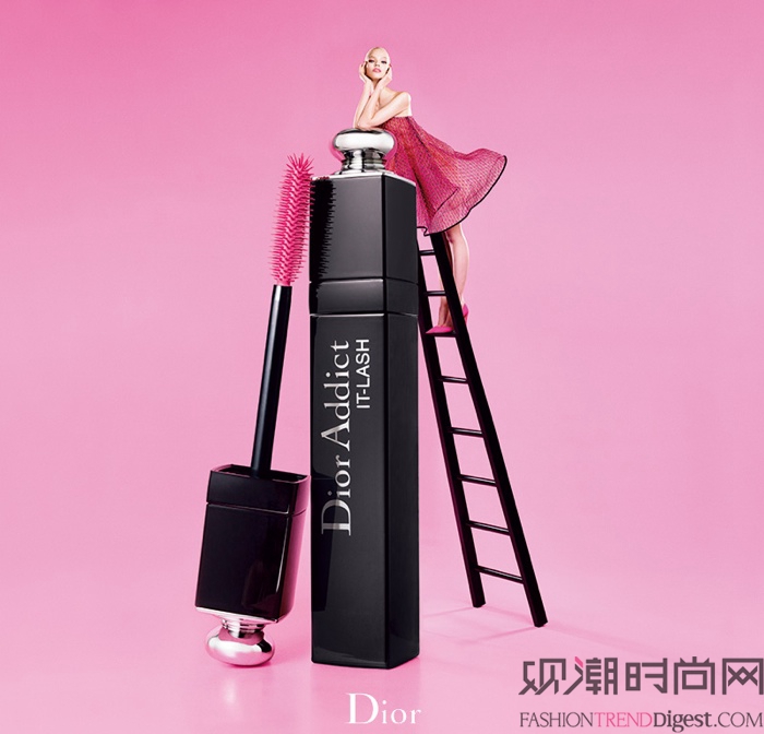 Sasha Luss 代言Dior Addict “It-Lash” 睫毛膏广告