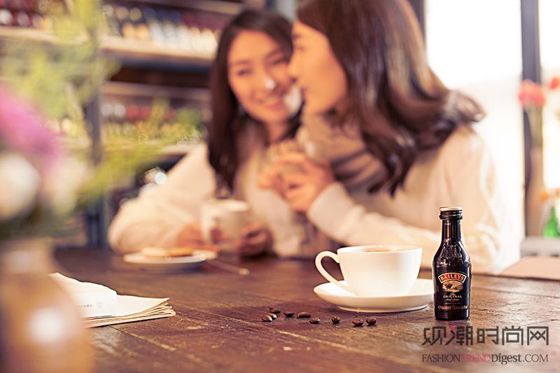 百利甜酒全新包装“百利迷你瓶”暖心上市 热饮喝法带来冬季温暖甜蜜