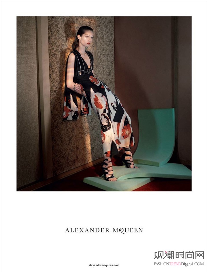 Alexander McQueen 2015ďVDƬ