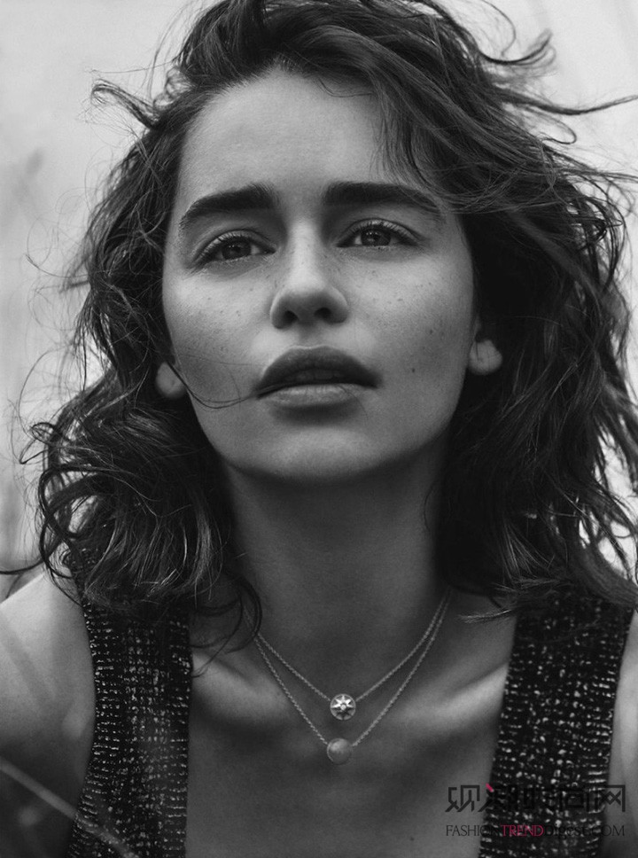 Emilia Clarke ǡDior Magazine־2015궬ͼƬ