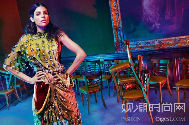 Julia R. Roitfeld Ϻ桶LOfficiel20153ºŸͼƬ