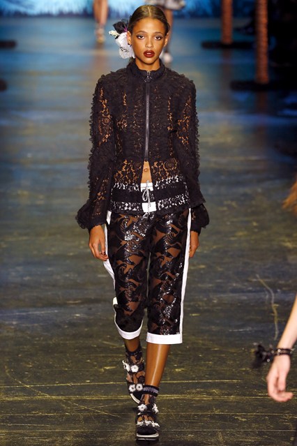 Anna Sui 2016ϵм~srbܸDƬ