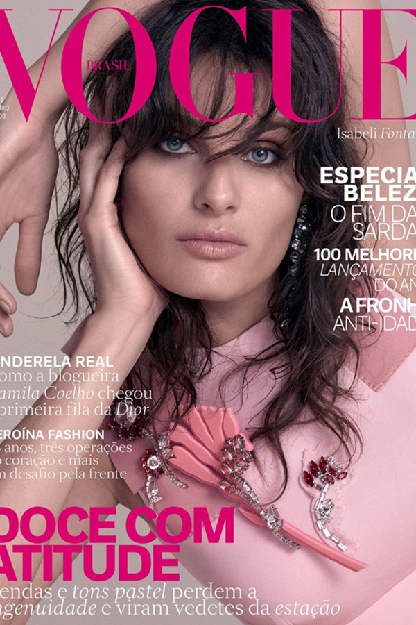 Isabeli Fontana 登上《Vogue》巴西版2015年9月刊封面