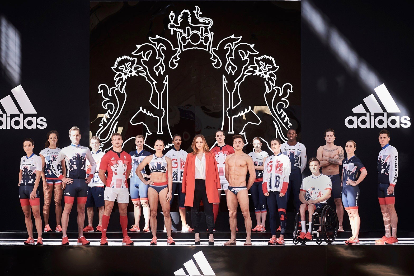 Adidas  Stella McCartney Ӣ2016sW\꠷lookbookDƬ