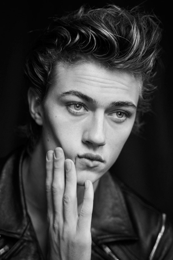Lucky Blue SmithDsection2016괺־