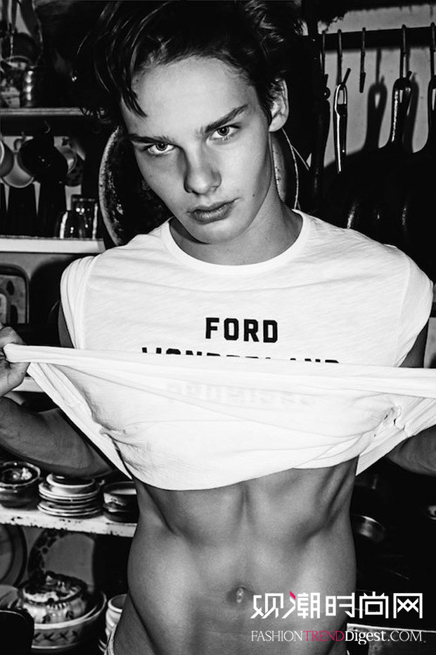 Ryan FrederickOUT magazine2016־ҳͼƬ