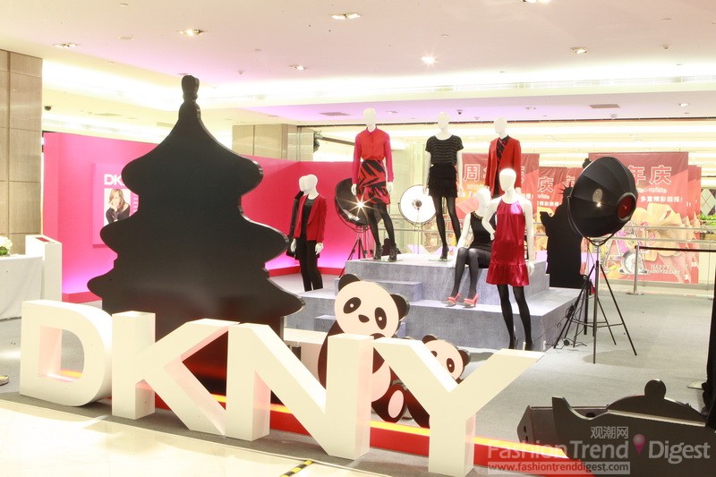 DKNY 2013早春度假系列北京新光天地創意展