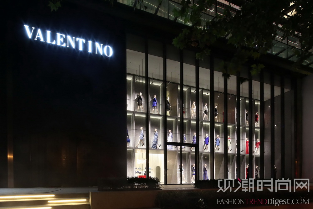 上海環貿IAPM商場全新VALENTINO旗艦店隆重開幕