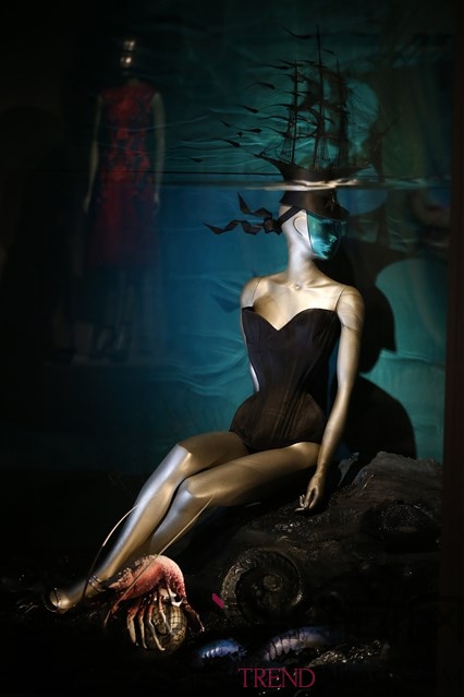 达芙妮吉尼斯赞助 “Isabella Blow：Fashion Galore”展览