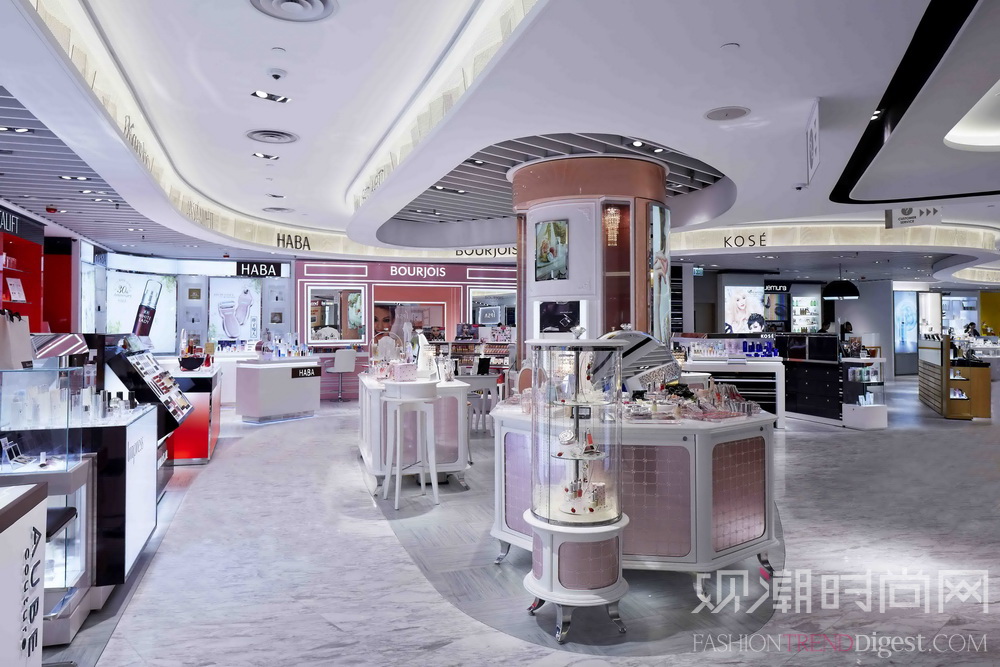 迪生集团旗下、全新一站式化妆美容概念店BEAUTY AVENUE隆重开幕